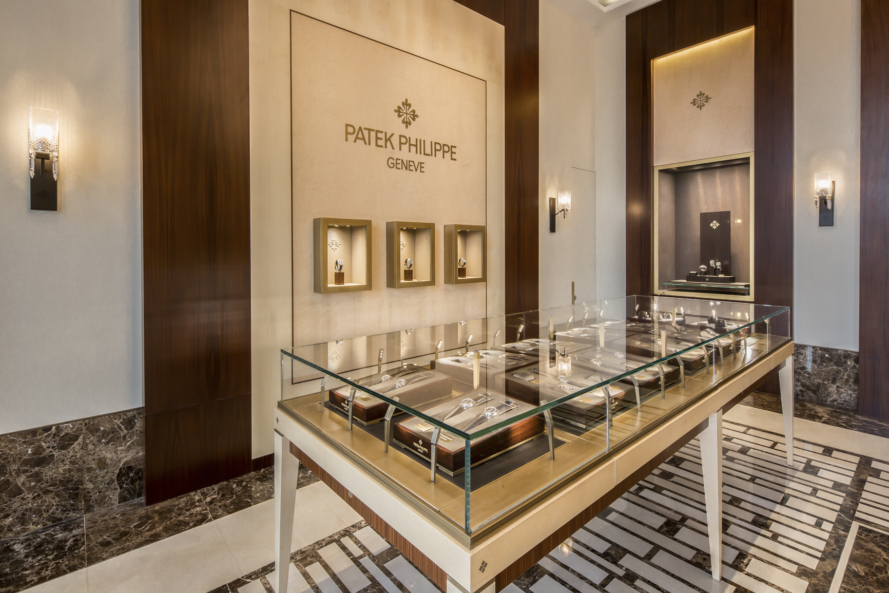 PATEK ICONSIAM 1 of 16