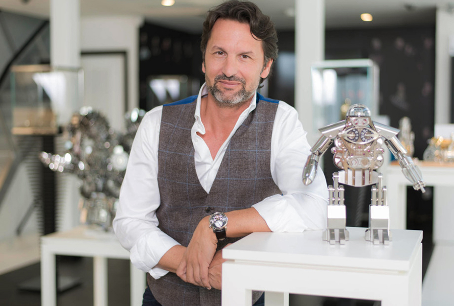 Maximilian Büsser 920x620