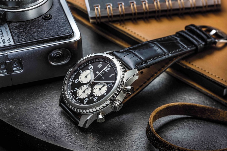 Navitimer 8 B01 Black