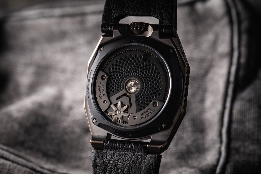 35 210114 ur100 trex hr84 121a2129