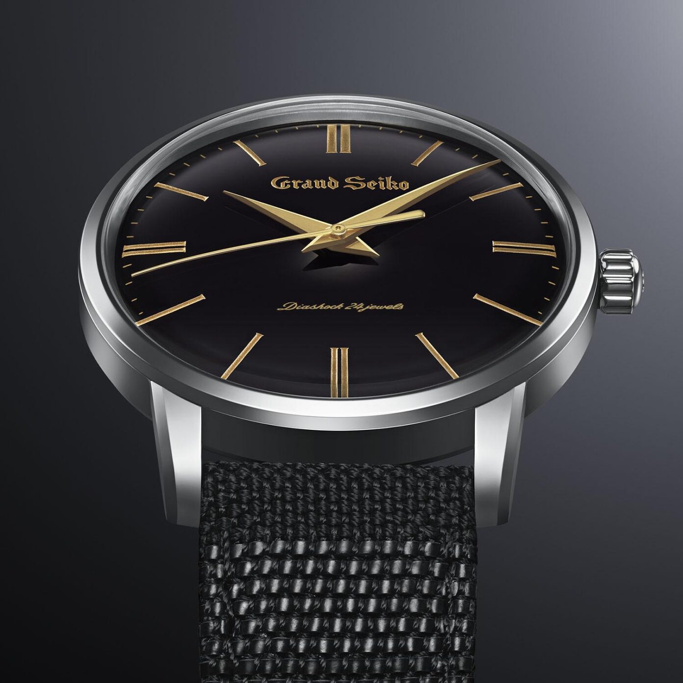 Grand Seiko SBGW295 Titanium and Urushi 5 1392x1392