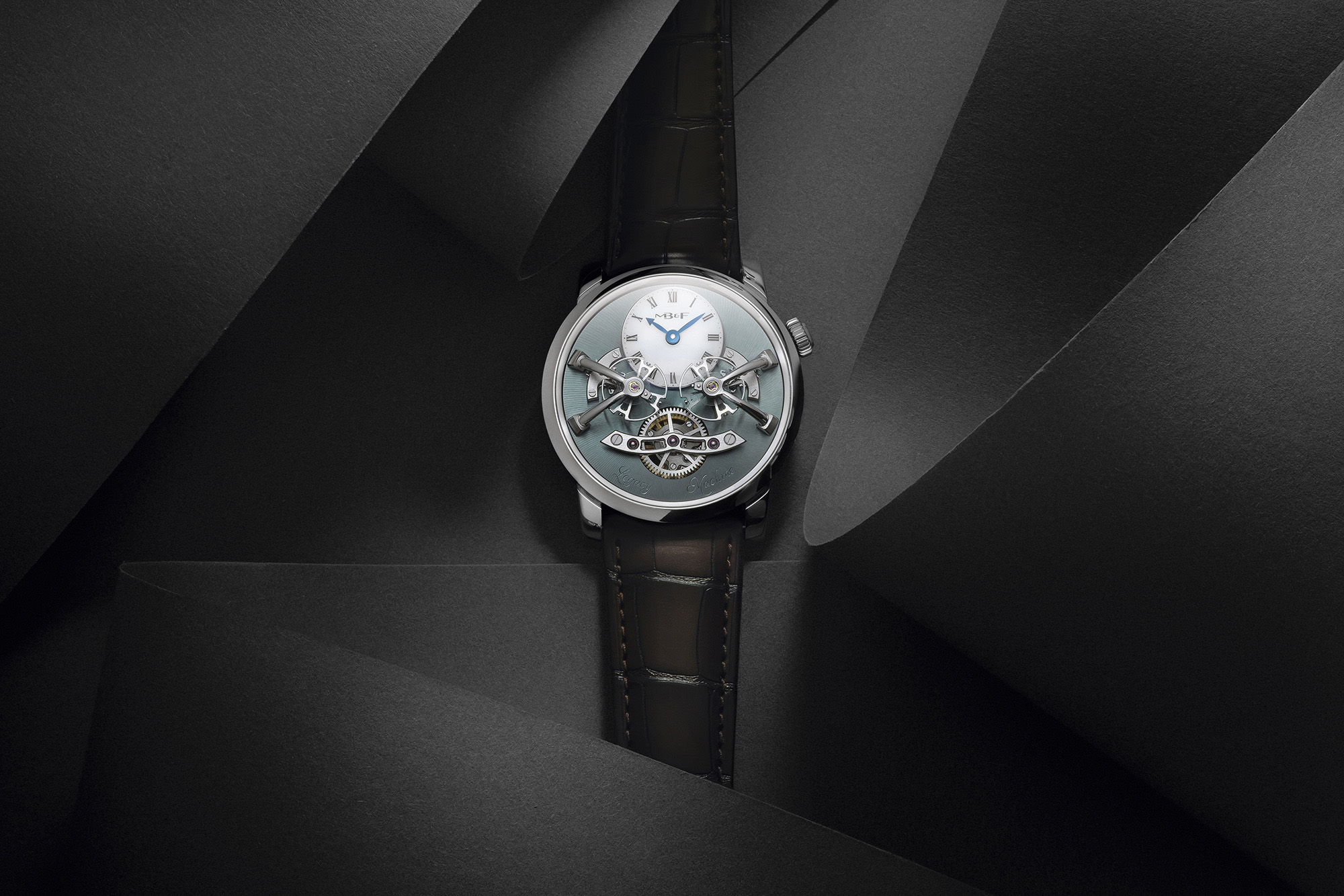 MBANDF LM2 Palladium Lifestyle 1 LRES